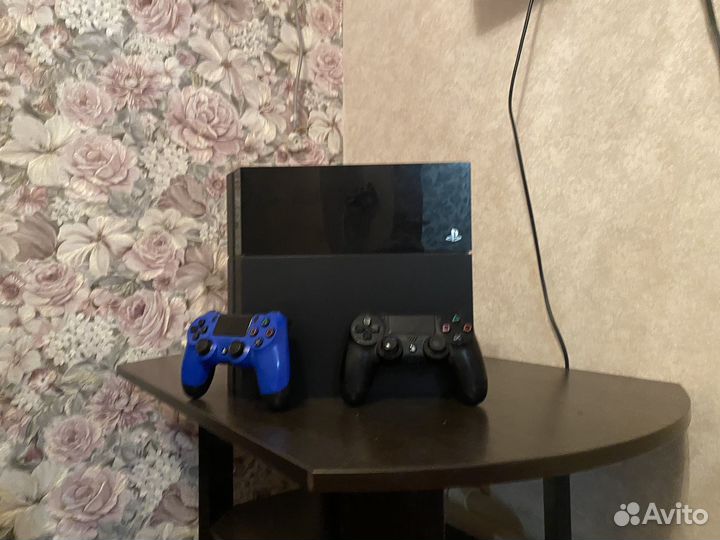 Игровая приставка ps4pro