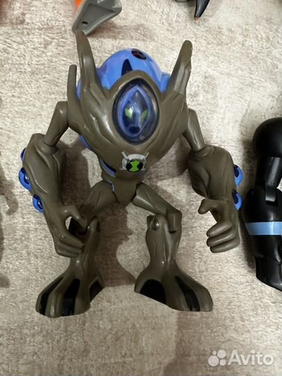 Игрушки Ben 10
