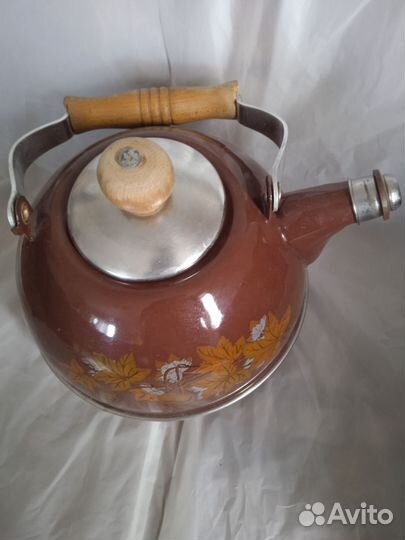Чайник эмалированный со свистком бу