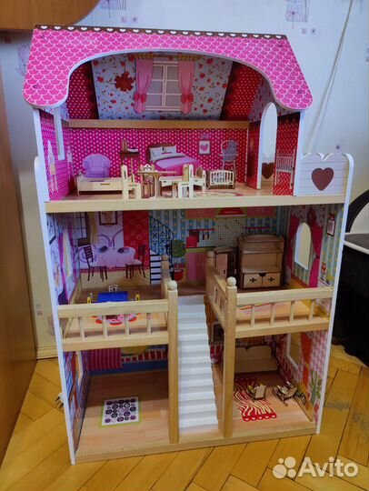 Домик кукольный