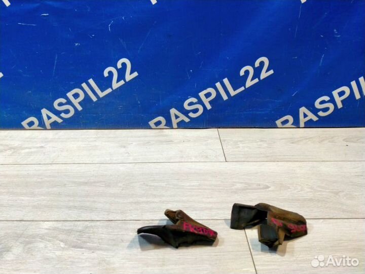 Уплотнительная резинка Toyota Mark Ii GX90 1GFE