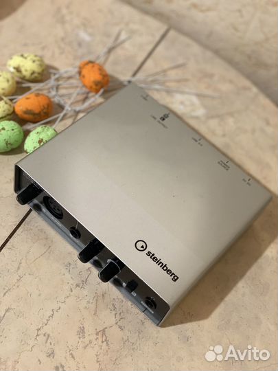 USB звуковая карта Steinberg UR12 внешняя