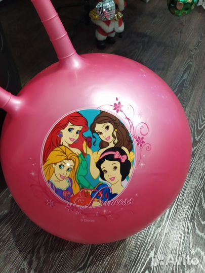 Мяч прыгун с рожками