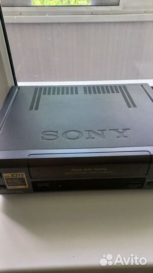 Видеомагнитофон sony