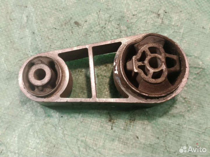 Подушка двигателя Ford Mondeo 3