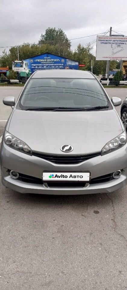 Toyota Wish: фото из отзыва
