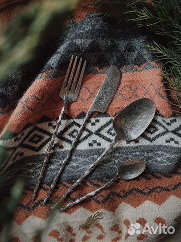 Кованые столовые приборы