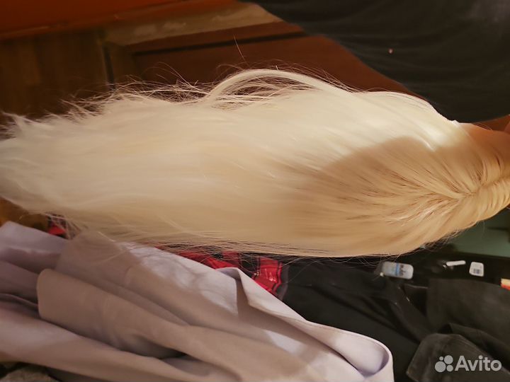 Парик женский длинный платиновый блонд