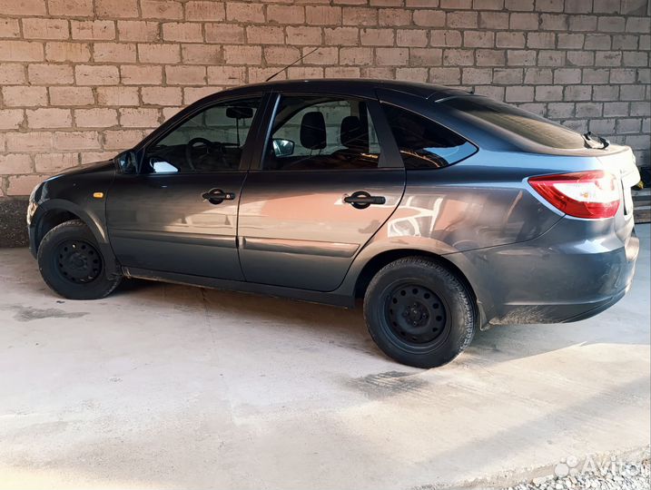 LADA Granta 1.6 МТ, 2015, 174 000 км