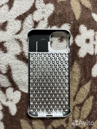 Чехол на iPhone 13 (обычный)