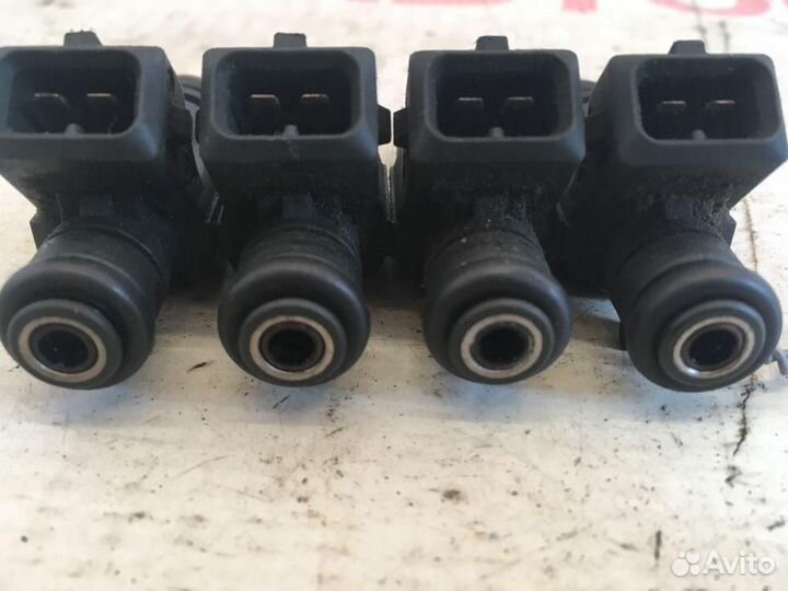 Форсунка инжекторная электрическая для Mercedes-Be