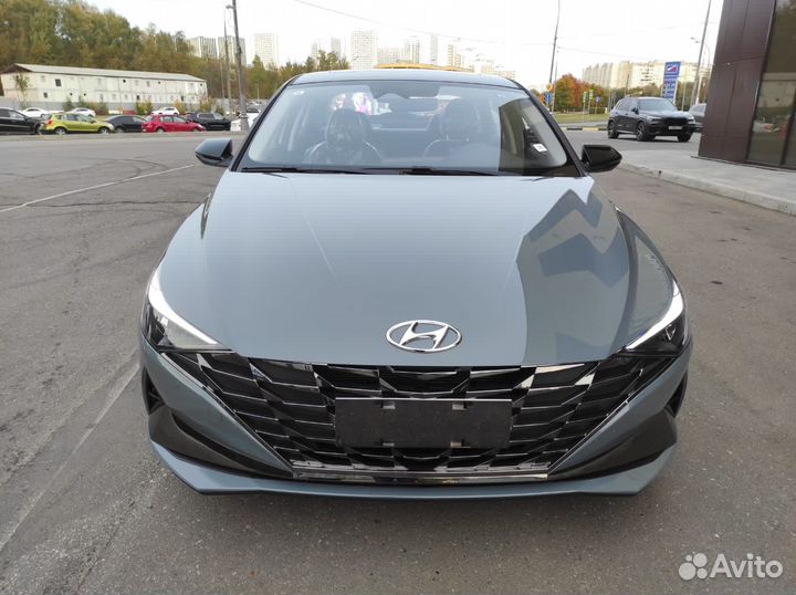 Hyundai Elantra 1.5 CVT, 2023, 80 км