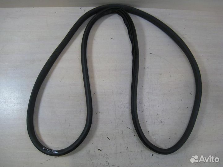 Уплотнитель проема двери задней левой KIA RIO 2