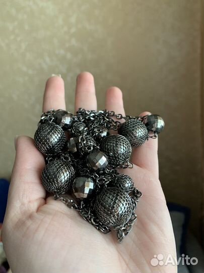 Украшение (бусы)