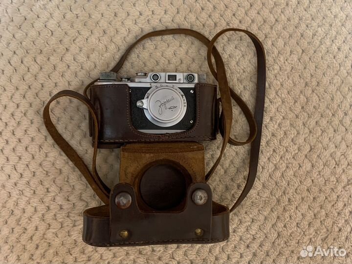 Плёночный фотоаппарат Зоркий