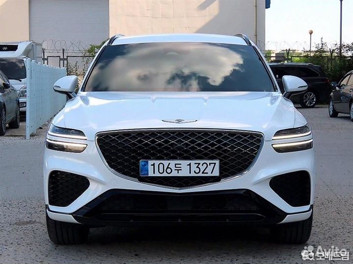 Genesis GV70 2.5 AT, 2022, 15 000 км