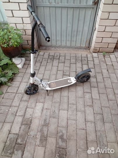 Продам детские самокаты