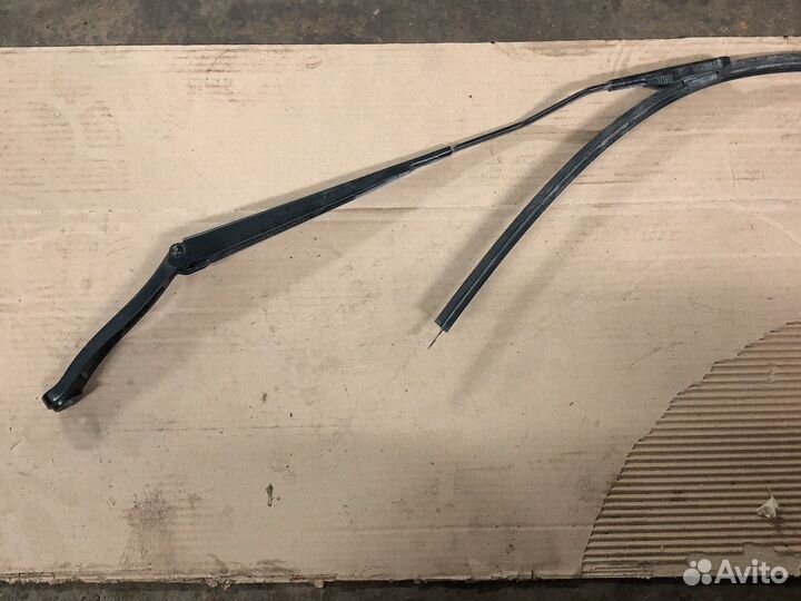 Chevrolet aveo т300 поводок щёток