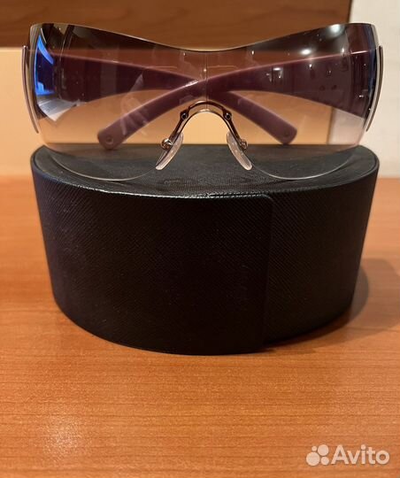 Очки солнцезащитные женские prada