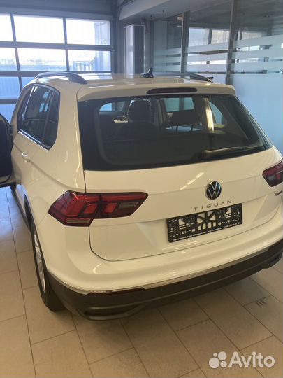 Volkswagen Tiguan 1.4 AMT, 2022, 27 000 км