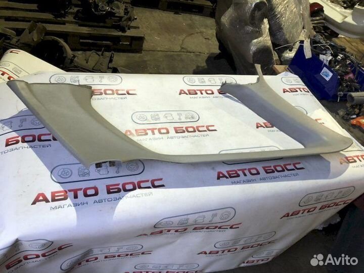 Обшивка багажника задняя правая Mitsubishi Legnum