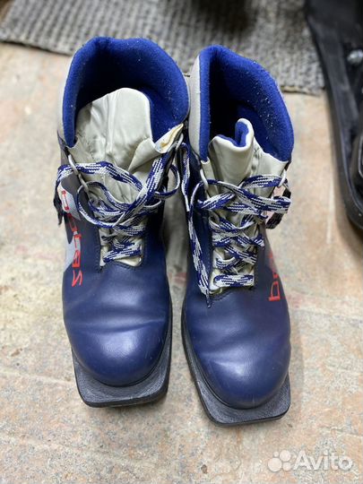Лыжные ботинки