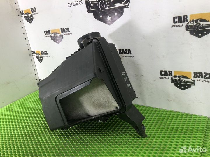 Корпус воздушного фильтра Nissan Qashqai