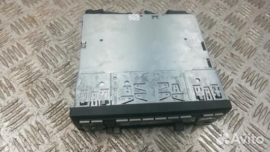 Магнитола volkswagen bora 1 (UBE08I401)