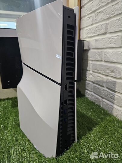 Sony PlayStation 5 Slim с дисководом
