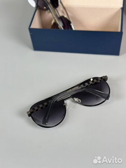 Очки Louis Vuitton