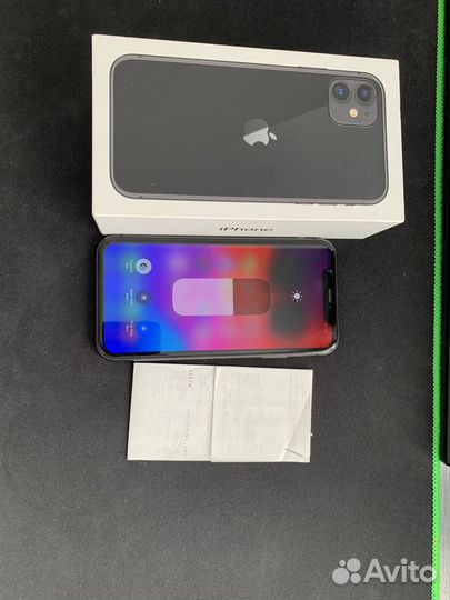 iPhone 11, 64 ГБ