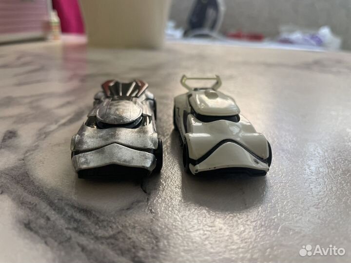 Машинки Hot wheels