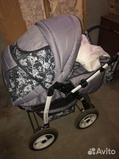 Прогулочная коляска зимняя