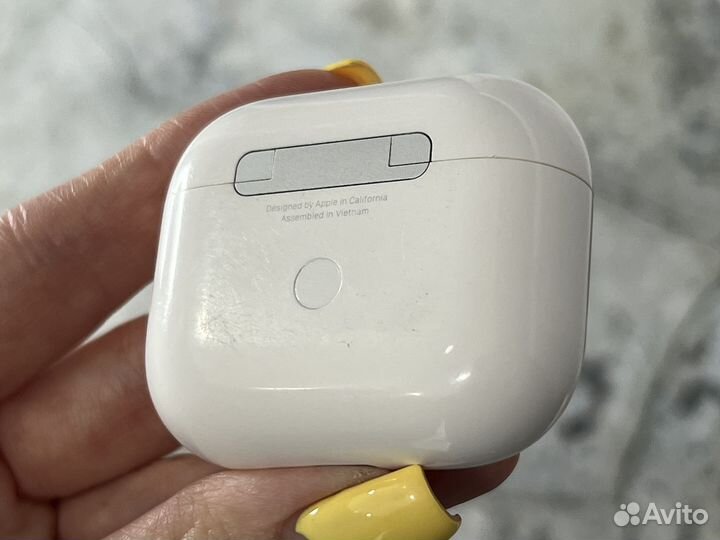 AirPods (3-го поколения) MagSafe