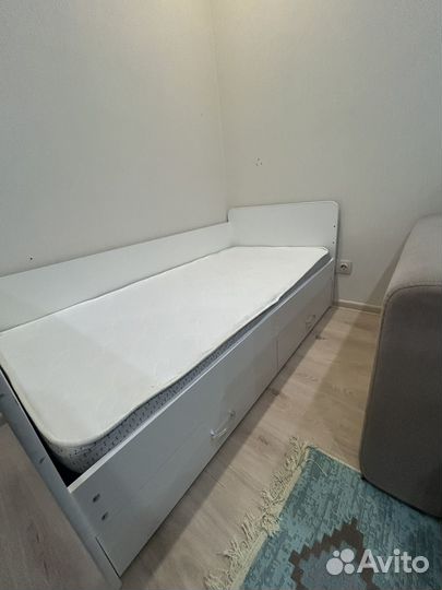 Детская кровать с выдвижными ящиками бу