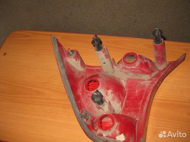 Фонарь задний левый Ford Focus I USA (1998 - 2005)