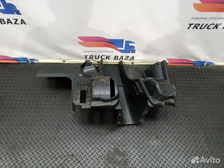 Кожух рулевой колонки нижний Man TGA