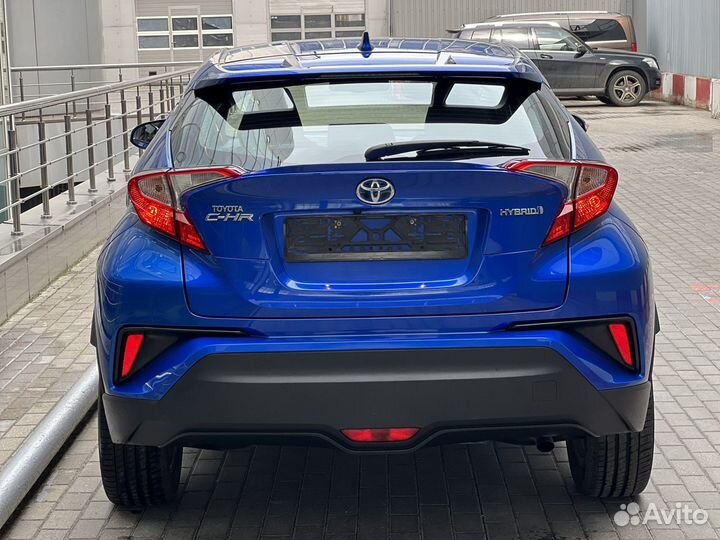 Toyota C-HR 1.8 AT, 2018, 58 432 км