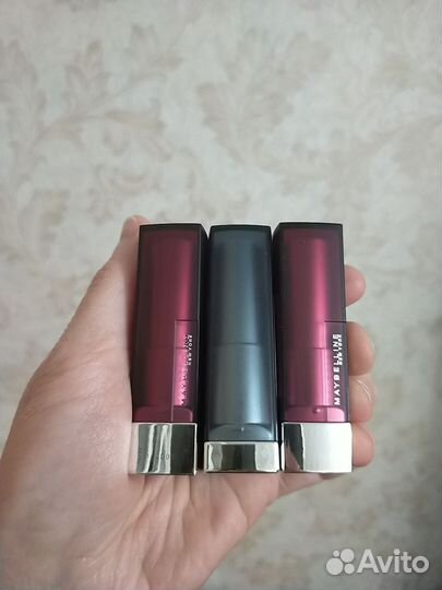 Помада Мейбелин