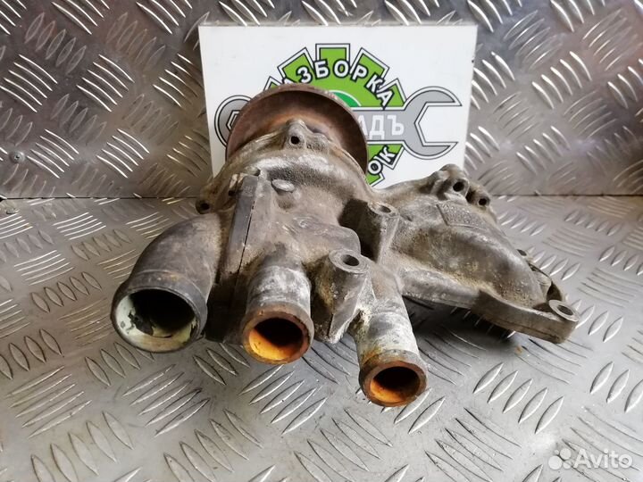 Насос водяной (помпа ) Volkswagen Transporter T3