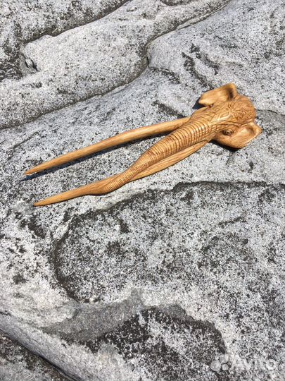 Заколка для волос из дерева ручной работы