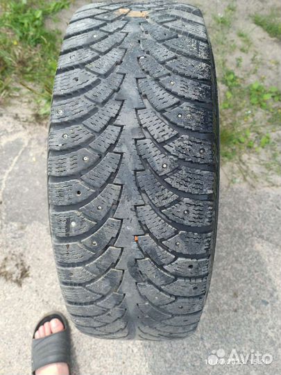 Nordman Nordman 4 215/65 R16