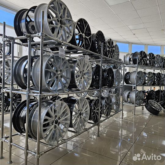 Double Coin DW-300 215/55 R17 98V