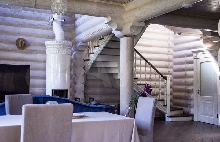 Дом 350 м² на участке 15 сот.