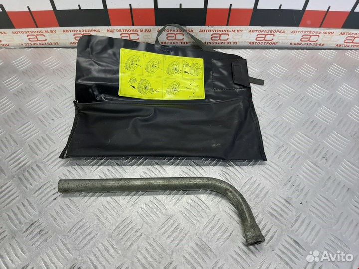 Ключ баллонный для Volkswagen Passat 5 4D0012219A