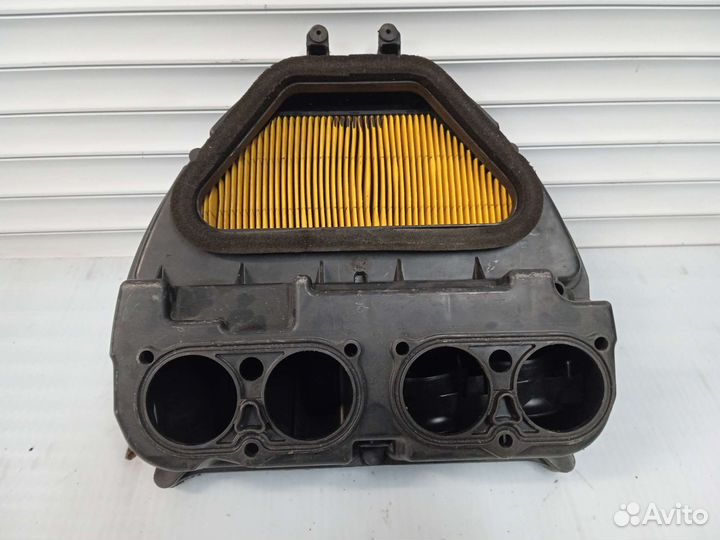 Yamaha R1 2004-2006. Аирбокс