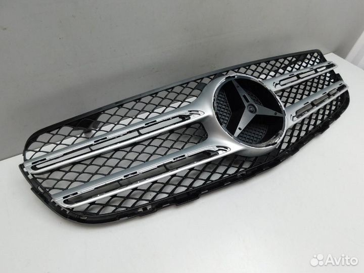 Решетка радиатора Mercedes-Benz GLC Coupe
