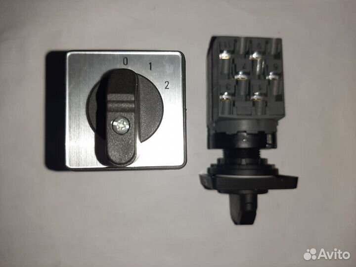 Переключатель трехпозиционный ABB