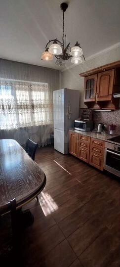 2-к. квартира, 61,5 м², 4/10 эт.