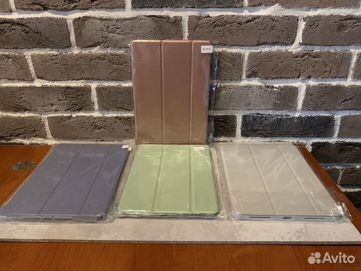 Магнитный чехол для iPad